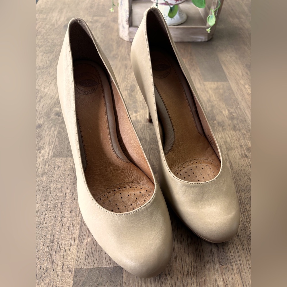 Nurture by Lamaze women’s comfort high heel